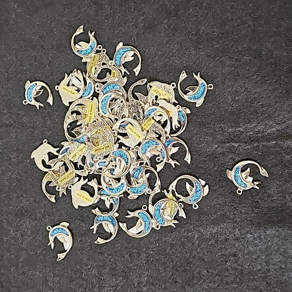 Other - 50 Silver Dolphin Pendant/Charm 6